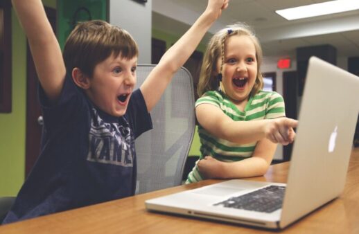 children, win, success-593313.jpg