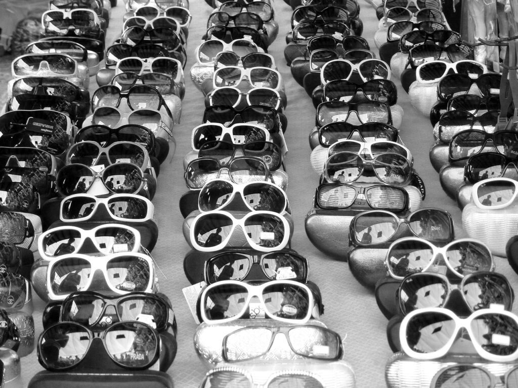 glasses, dior, sunglasses-2733279.jpg