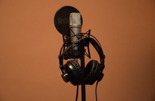 microphone, headphones, music-5046876.jpg