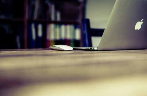 office, home office, creative-581131.jpg